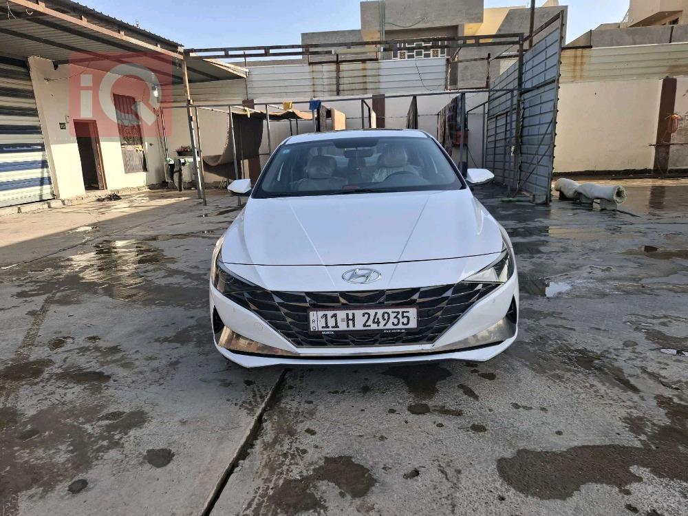 هیوندای ئەلەنترا